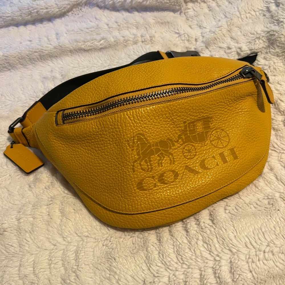 Coach mustard yellow Fanny pack